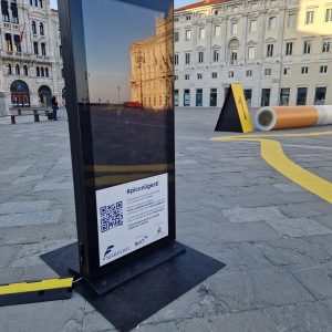 Infordata Sistemi totem 55"
